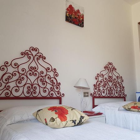 Guest House Edera سان جيمينيانو المظهر الخارجي الصورة