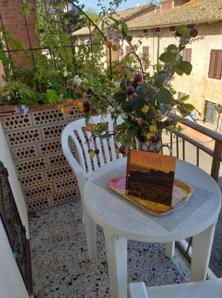 Guest House Edera سان جيمينيانو المظهر الخارجي الصورة